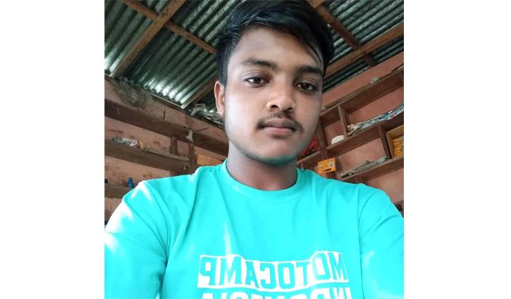 নদীতে মাছ ধরতে গিয়ে কিশোর নিখোঁজ, তীব্র স্রোতে ব্যাহত উদ্ধার অভিযান - Chief TV