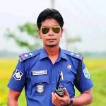 গাইবান্ধায় সার্জেন্ট ও এক নারীকে ঘিরে অভিযোগ, তদন্তের দাবি এলাকাবাসীর - Chief TV