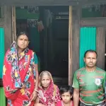 ২১ বছর পর ছেলের সন্ধান পেলেন মা, মালয়েশিয়ায় কারাগারে বন্দি রতন - Chief TV