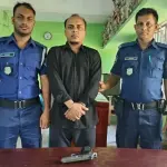 খুলনায় বিদেশি পিস্তলসহ যুবক গ্রেপ্তার, পুলিশের অভিযান - Chief TV