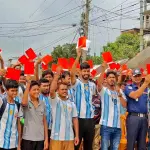 নেত্রকোণায় মাদককে লাল কার্ড দেখালেন ফুটবলপ্রেমীরা - chief tv