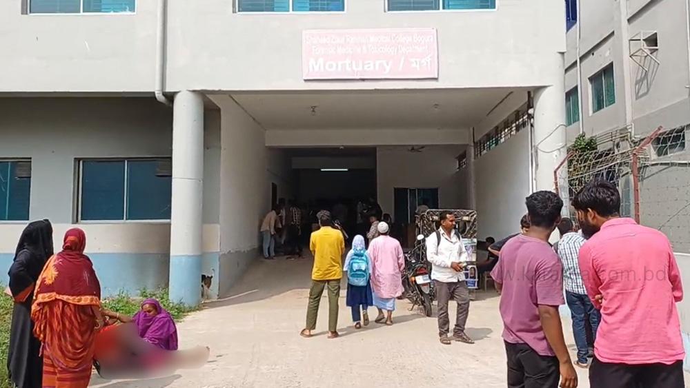 বগুড়ায় একাধিক মামলার আসামিকে কুপিয়ে হত্যা - Chief TV