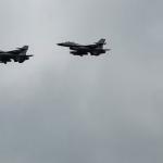 ছবি তুলছিল পাইলট, মাঝ আকাশে ২ যুদ্ধবিমানের সংঘর্ষ - Chief TV