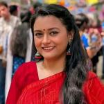 চিরকুটে শিক্ষকের নাম লিখে ঢাবি শিক্ষার্থীর আত্মহত্যা - Chief TV