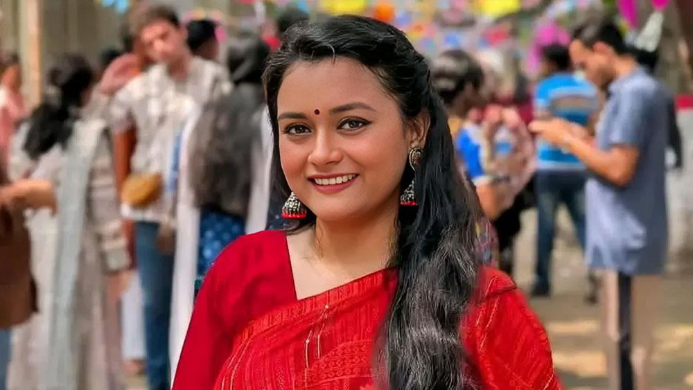 চিরকুটে শিক্ষকের নাম লিখে ঢাবি শিক্ষার্থীর আত্মহত্যা - Chief TV