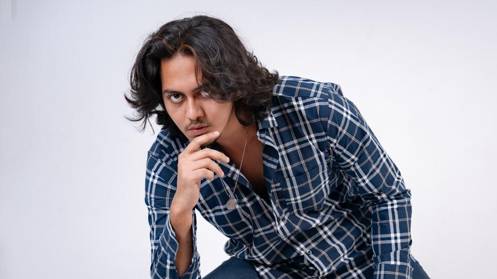 ঈদে আসছে নাজমুল অনিকের মিউজিক ভিডিও 'যৌবন' - Chief TV 2