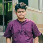 ফেসবুক কমেন্টের জেরে জুনিয়রকে হল ছাড়ার হুমকির অভিযোগ - Chief TV