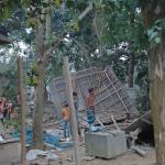 কাজিপুরে বাড়িতে হামলা ও ভাঙচুর, লুট হয়েছে খামারের গরু - Chief TV