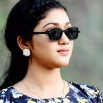 মায়ের হাত ধরে শোবিজে, বড় পর্দায় স্বপ্ন দেখছেন স্বর্ণা বিশ্বাস