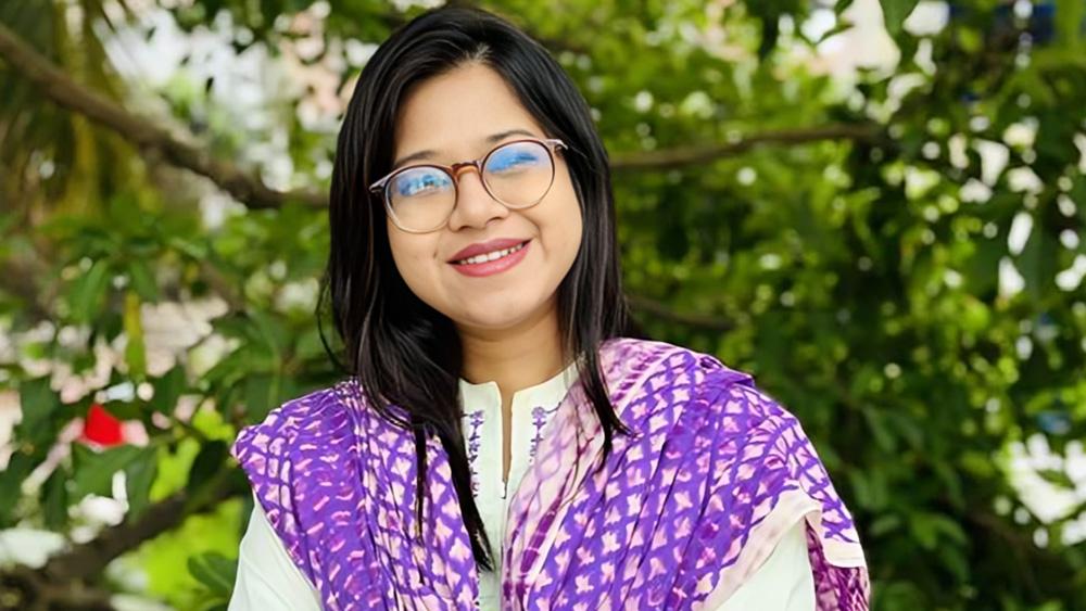 মনিরা শারমিনের মনোনয়নপত্র স্থগিত, বাকি ১২ জনের বৈধ - Chief TV