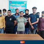 আবাসিক হোটেলে হঠাৎ অভিযান, নারীসহ ধরা ১৩ - Chief TV