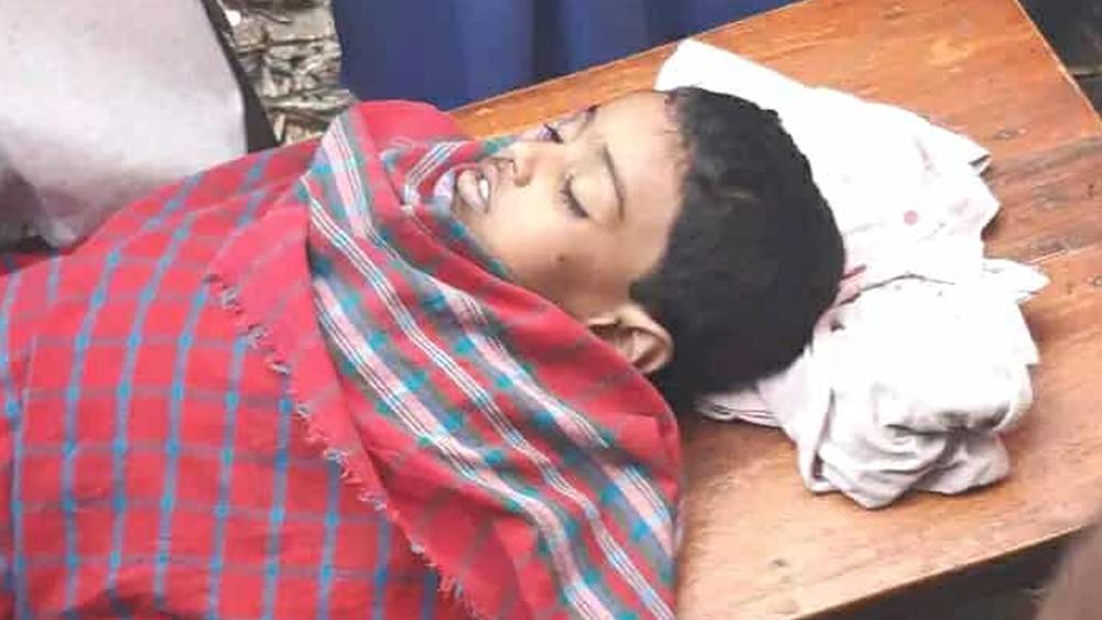 আক্কেলপুরে ৫ বছরের শিশুর মরদেহ উদ্ধার সৎ মায়ের বিরুদ্ধে হত্যার অভিযোগ - Chief TV