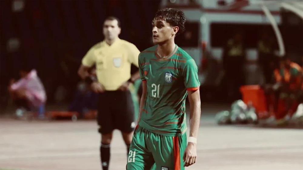 বাংলাদেশের আরহাম অস্ট্রেলিয়ার ফুটবল দলে - Chief TV