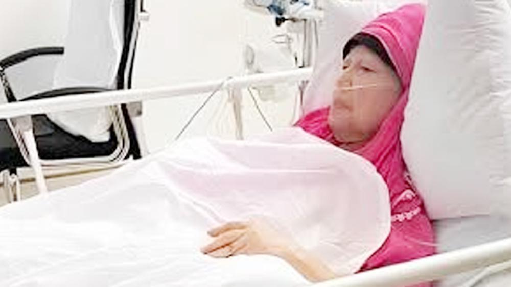 বেগম খালেদা জিয়ার মৃত্যুর সময় তারেক রহমানসহ পাশে ছিলেন যারা - Chief TV