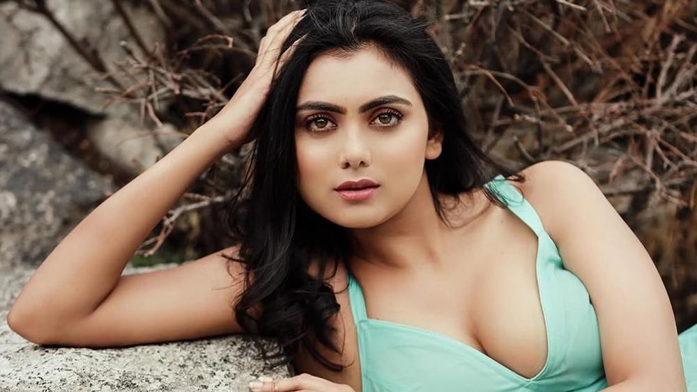 ‘বিয়ে মানেই দায়িত্ব’ — দেবের মতোই মন্তব্য ইধিকা পালের - Chief TV