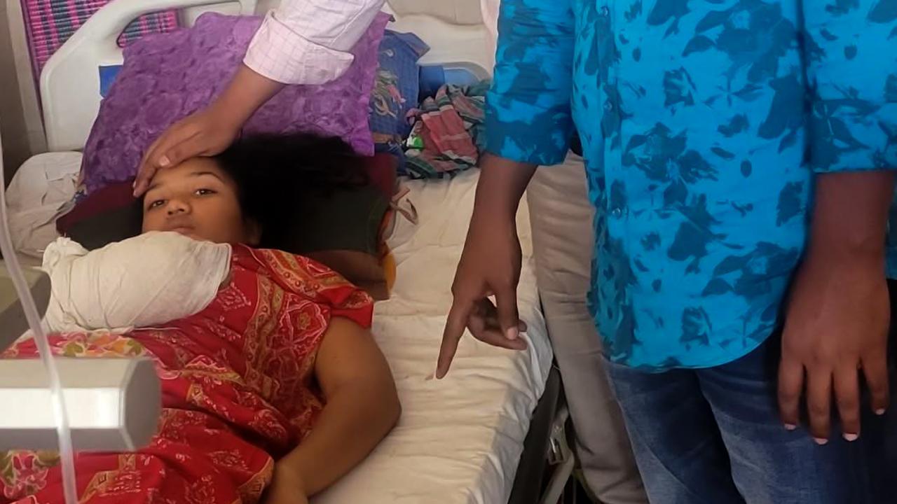 বকশীগঞ্জে ছয় তলা ভবন থেকে লাফ দেওয়া শিক্ষার্থী আলোর মৃত্যু - Chief TV