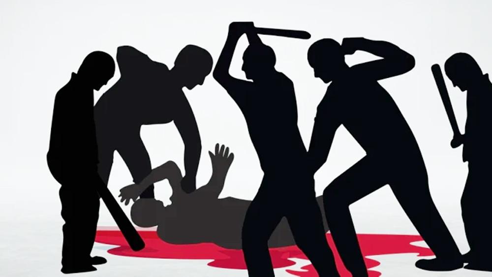 ছিনতাইকালে মাইকে ঘোষণা দিয়ে গণপিটুনিতে  শীর্ষ সন্ত্রাসীর মৃত্যু - Chief TV