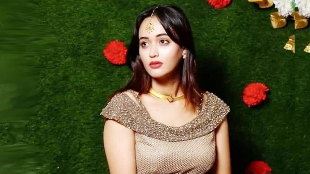 দিশেহারা অহনা - Chief TV