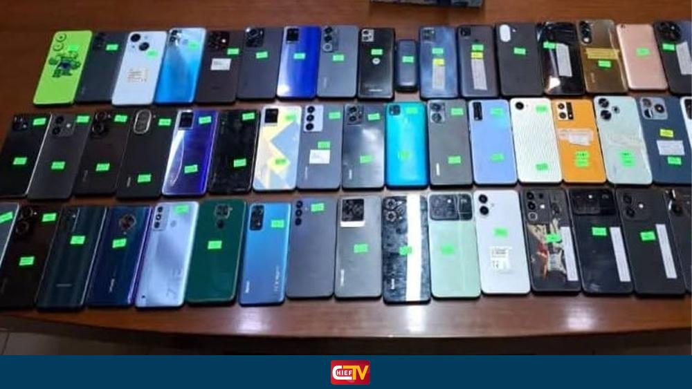 গাজীপুর মেট্রোপলিটন পুলিশের উদ্যোগে ৫৮টি হারানো মোবাইল উদ্ধার - Chief TV