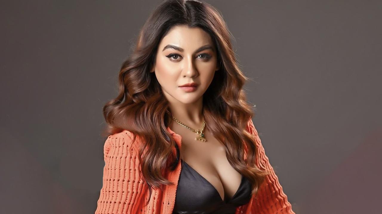 নারীকে কেবল কামনার বস্তু হিসেবে দেখানো হয়েছে - জয়া আহসান - Chief TV