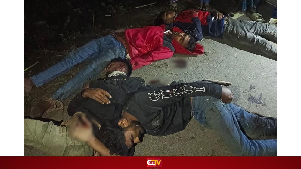 নগরকান্দায় চোর সন্দেহে চার যুবককে গণপিটুনি, নিহত ১ - Chief TV