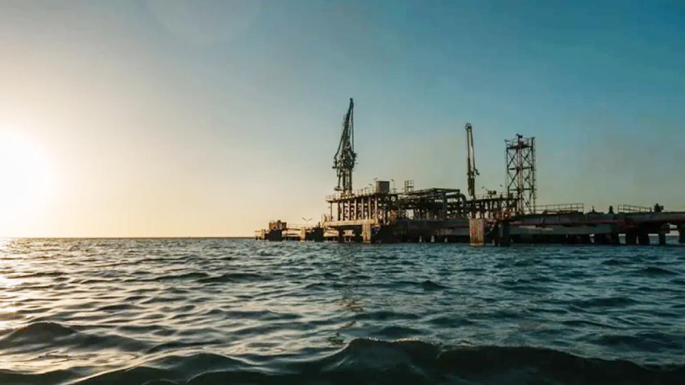 অনির্দিষ্টকালের জন্য ভেনেজুয়েলার তেল নিয়ন্ত্রণ করবে যুক্তরাষ্ট্র - Chief TV