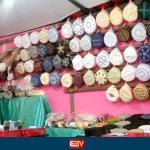 শাহজাদপুরে জমে উঠেছে আতর ও টুপির বেচাকেনা - Chief TV