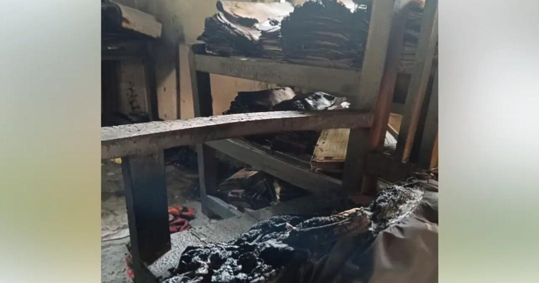 ব্রাহ্মণবাড়িয়ায় গ্রামীণ ব্যাংকে দুর্বৃত্তদের আগুন- Chief TV