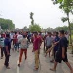 ঠাকুরগাঁওয়ে পাম্পে তেল নিতে গিয়ে হাতাহাতি মহাসড়ক অবরুদ্ধ - Chief TV