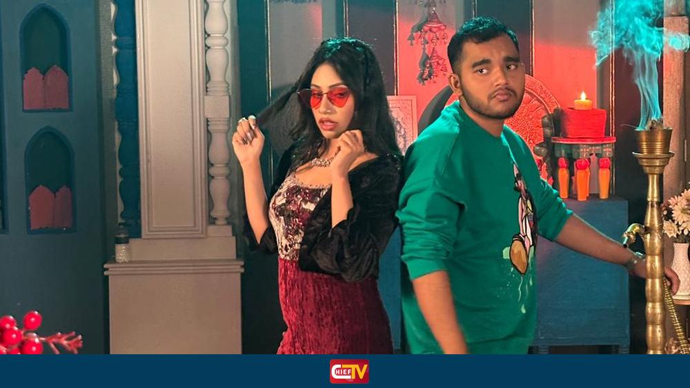 ভালোবাসার গল্পে প্রিয়া অনন্যা, আসছে ‘বুক চিড়ে দেখো’ -5 Chief TV