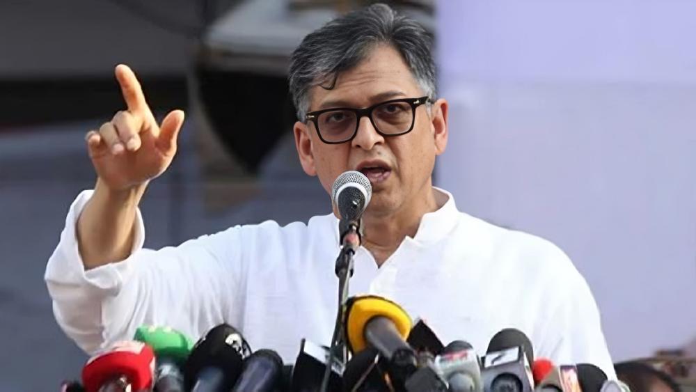 অভ্যুত্থানে নেতৃত্ব দেওয়াদের আইনি সুরক্ষা দিতে অঙ্গীকার নামায় সই করেছি - Chief TV