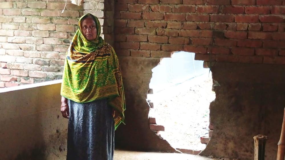 পাঁচবিবিতে সিঁধ কেটে সাত লক্ষ টাকার গরু চুরি - Chief TV