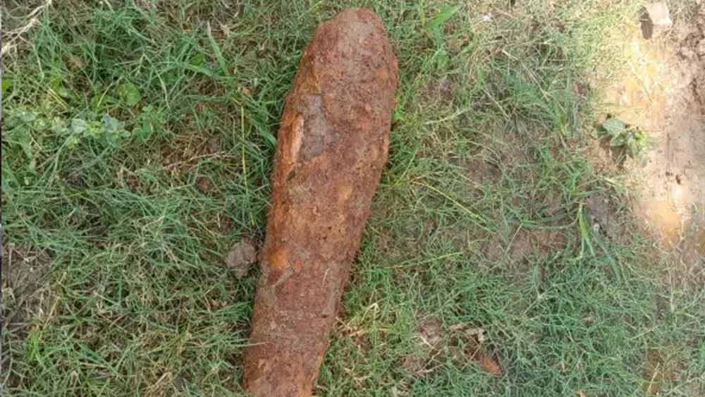 রাবিতে মুক্তিযুদ্ধকালীন মর্টারশেল উদ্ধার, পুলিশের চেষ্টায় নিস্ক্রিয় - Chief TV