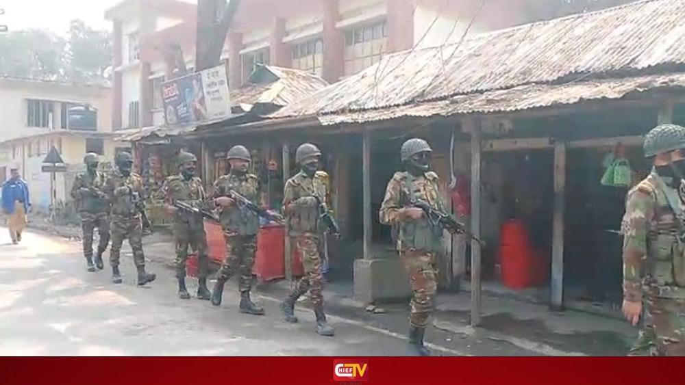 সুন্দরগঞ্জে নির্বাচনের আগে যৌথবাহিনীর অভিযান - Chief TV